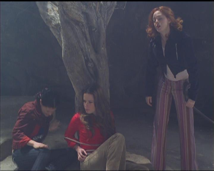 Charmed-Online-dot-517LuckyCharmed2176.jpg Charmed-Online-dot-517LuckyCharmed2176.jpg