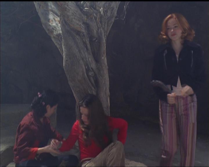 Charmed-Online-dot-517LuckyCharmed2185.jpg Charmed-Online-dot-517LuckyCharmed2185.jpg