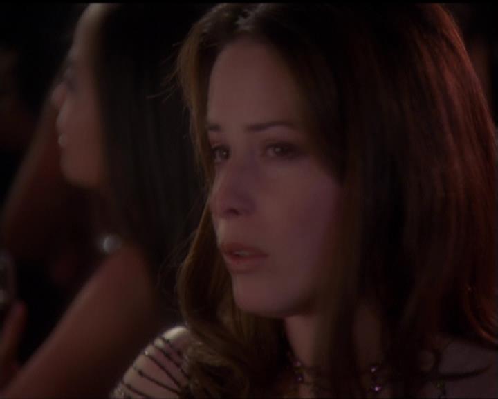 Charmed-Online-dot-517LuckyCharmed2288.jpg Charmed-Online-dot-517LuckyCharmed2288.jpg