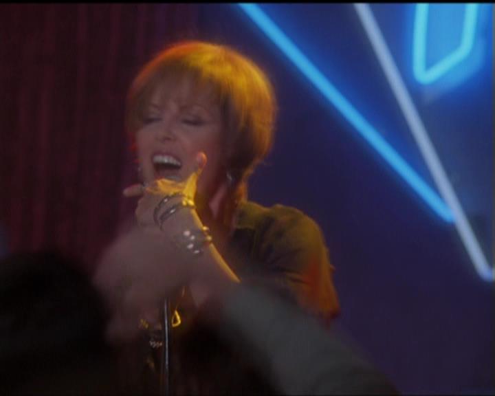 Charmed-Online-dot-517LuckyCharmed2375.jpg Charmed-Online-dot-517LuckyCharmed2375.jpg