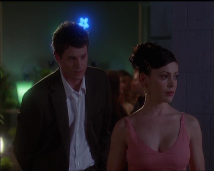 Charmed-Online-dot-517LuckyCharmed2397.jpg Charmed-Online-dot-517LuckyCharmed2397.jpg