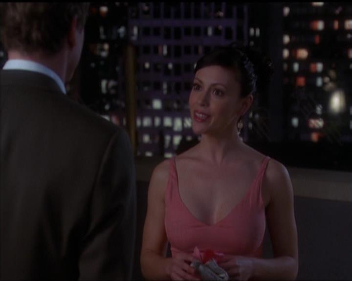 Charmed-Online-dot-517LuckyCharmed2404.jpg Charmed-Online-dot-517LuckyCharmed2404.jpg