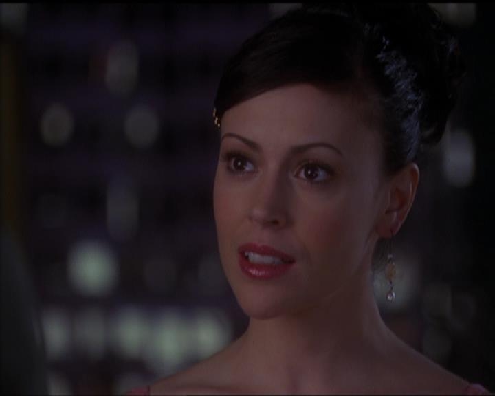 Charmed-Online-dot-517LuckyCharmed2410.jpg Charmed-Online-dot-517LuckyCharmed2410.jpg