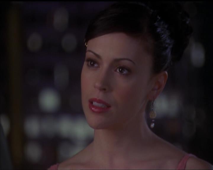 Charmed-Online-dot-517LuckyCharmed2434.jpg Charmed-Online-dot-517LuckyCharmed2434.jpg