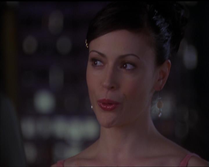 Charmed-Online-dot-517LuckyCharmed2460.jpg Charmed-Online-dot-517LuckyCharmed2460.jpg