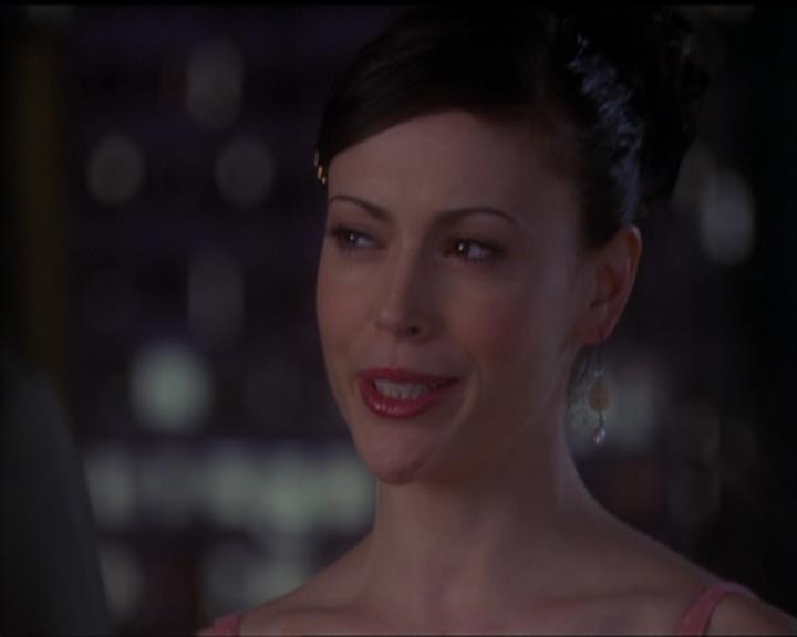 Charmed-Online-dot-517LuckyCharmed2461.jpg Charmed-Online-dot-517LuckyCharmed2461.jpg