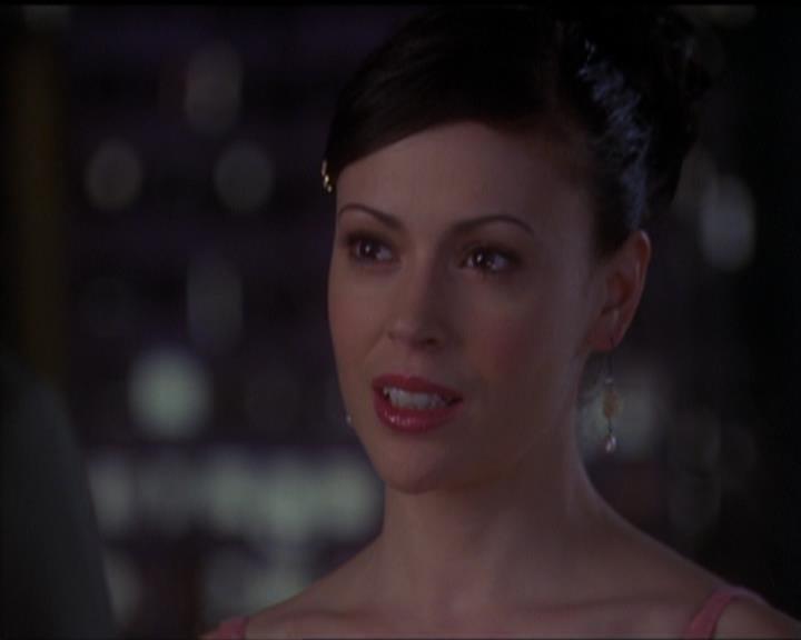 Charmed-Online-dot-517LuckyCharmed2464.jpg Charmed-Online-dot-517LuckyCharmed2464.jpg