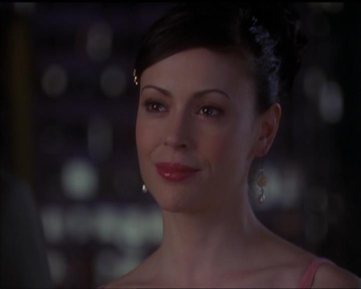 Charmed-Online-dot-517LuckyCharmed2469.jpg Charmed-Online-dot-517LuckyCharmed2469.jpg