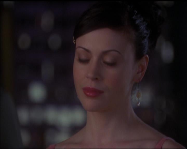 Charmed-Online-dot-517LuckyCharmed2470.jpg Charmed-Online-dot-517LuckyCharmed2470.jpg