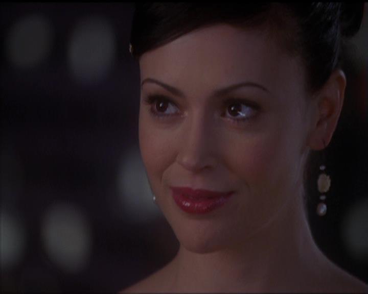 Charmed-Online-dot-517LuckyCharmed2480.jpg Charmed-Online-dot-517LuckyCharmed2480.jpg