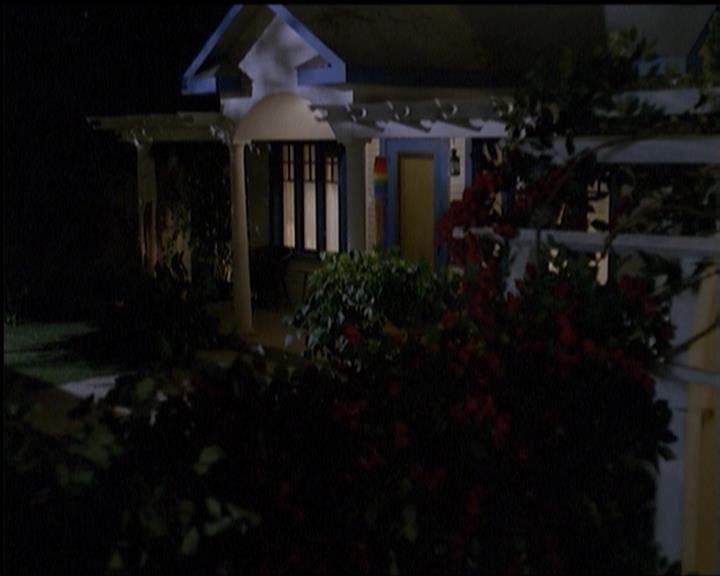 Charmed-Online-dot-518CatHouse0001.jpg Charmed-Online-dot-518CatHouse0001.jpg