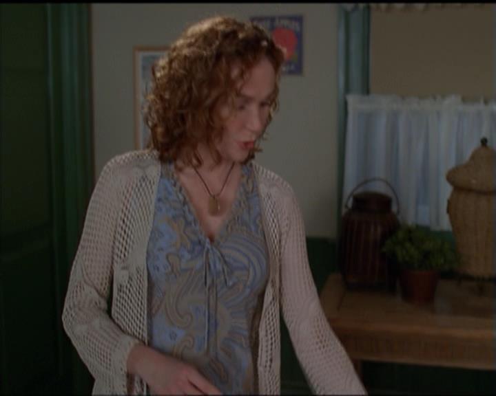 Charmed-Online-dot-518CatHouse0011.jpg Charmed-Online-dot-518CatHouse0011.jpg