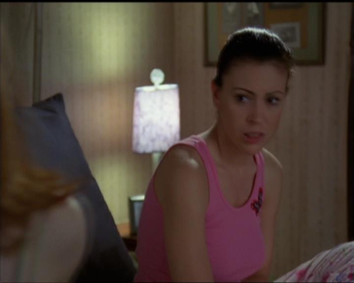 Charmed-Online-dot-518CatHouse0141.jpg Charmed-Online-dot-518CatHouse0141.jpg