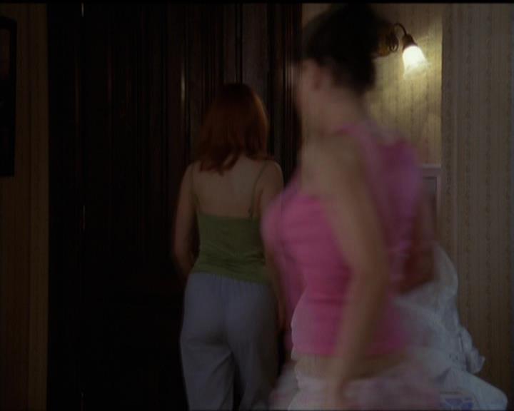 Charmed-Online-dot-518CatHouse0144.jpg Charmed-Online-dot-518CatHouse0144.jpg