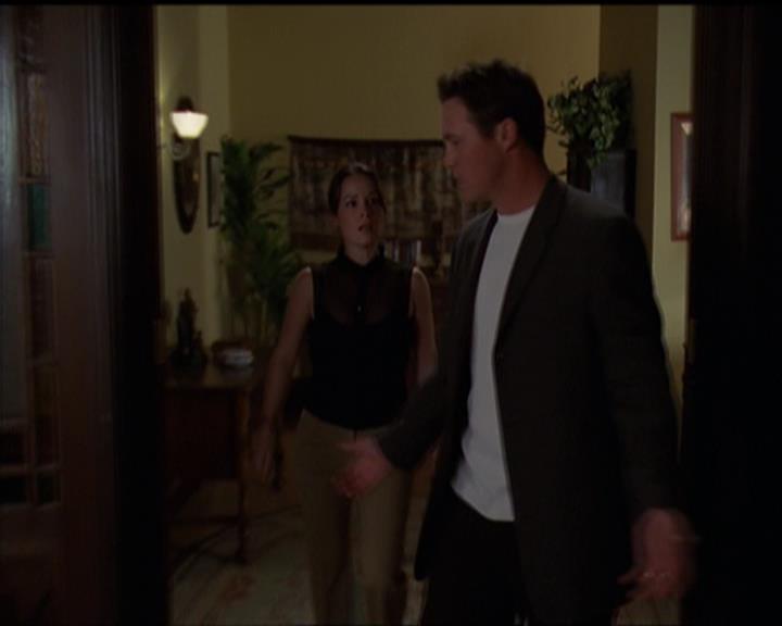 Charmed-Online-dot-518CatHouse0149.jpg Charmed-Online-dot-518CatHouse0149.jpg