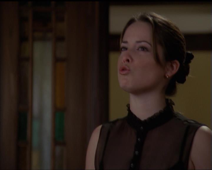 Charmed-Online-dot-518CatHouse0171.jpg Charmed-Online-dot-518CatHouse0171.jpg