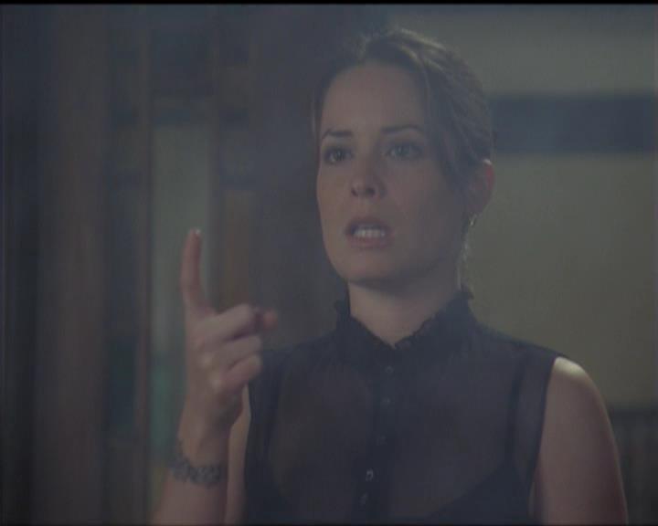 Charmed-Online-dot-518CatHouse0179.jpg Charmed-Online-dot-518CatHouse0179.jpg