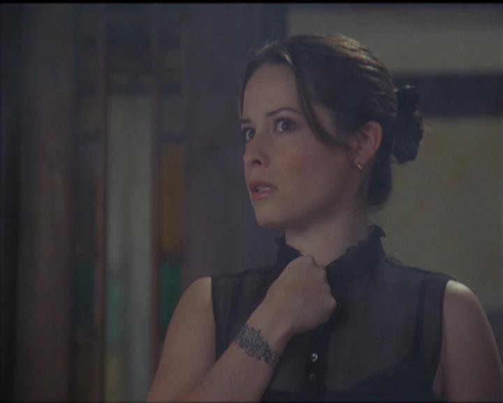 Charmed-Online-dot-518CatHouse0185.jpg Charmed-Online-dot-518CatHouse0185.jpg