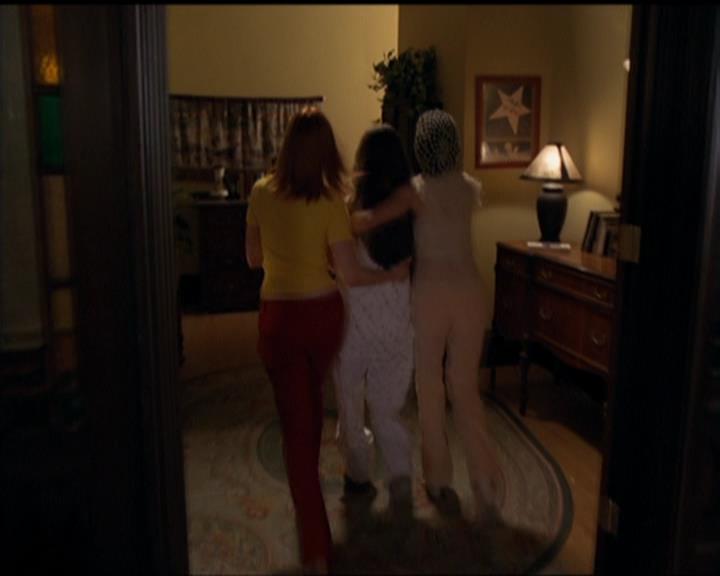 Charmed-Online-dot-518CatHouse0293.jpg Charmed-Online-dot-518CatHouse0293.jpg