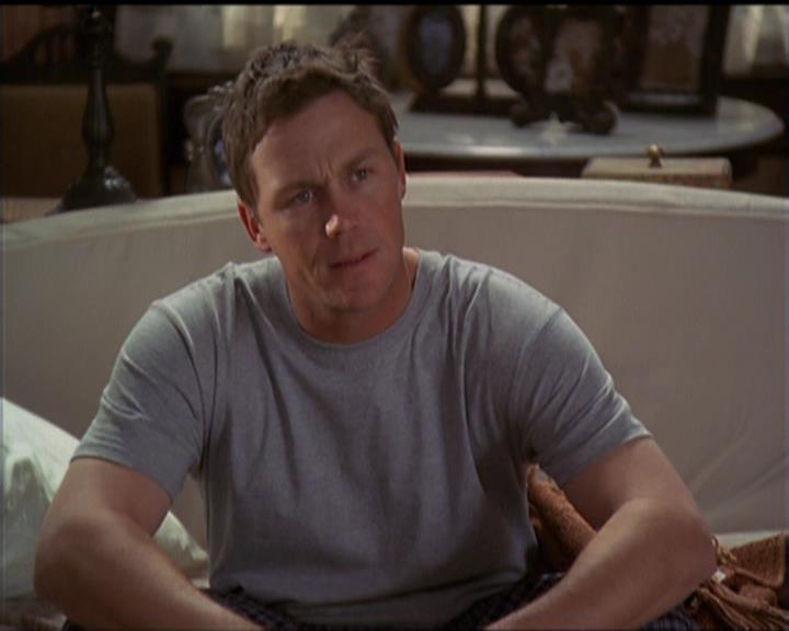 Charmed-Online-dot-518CatHouse0338.jpg Charmed-Online-dot-518CatHouse0338.jpg