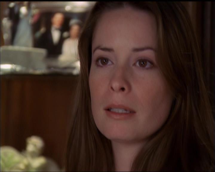 Charmed-Online-dot-518CatHouse0369.jpg Charmed-Online-dot-518CatHouse0369.jpg