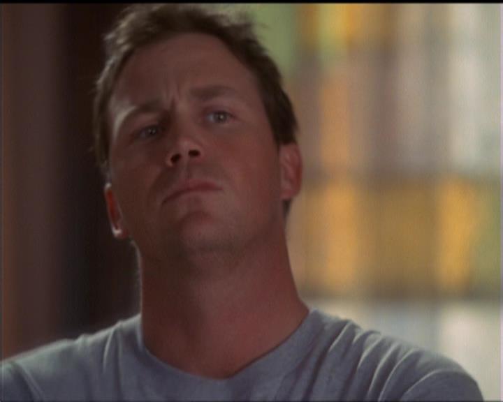 Charmed-Online-dot-518CatHouse0372.jpg Charmed-Online-dot-518CatHouse0372.jpg