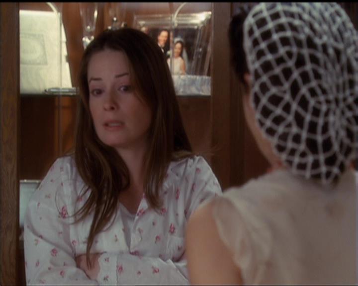 Charmed-Online-dot-518CatHouse0373.jpg Charmed-Online-dot-518CatHouse0373.jpg