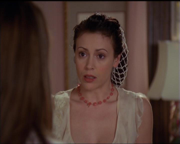 Charmed-Online-dot-518CatHouse0378.jpg Charmed-Online-dot-518CatHouse0378.jpg