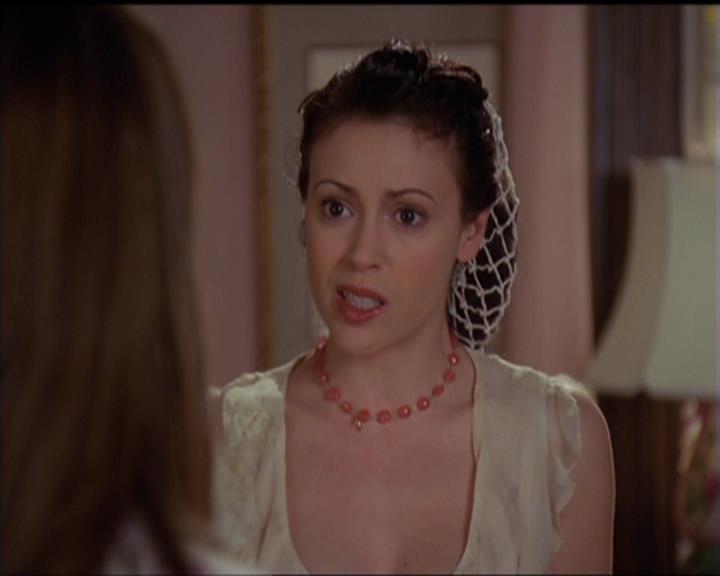 Charmed-Online-dot-518CatHouse0381.jpg Charmed-Online-dot-518CatHouse0381.jpg