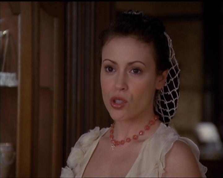 Charmed-Online-dot-518CatHouse0392.jpg Charmed-Online-dot-518CatHouse0392.jpg