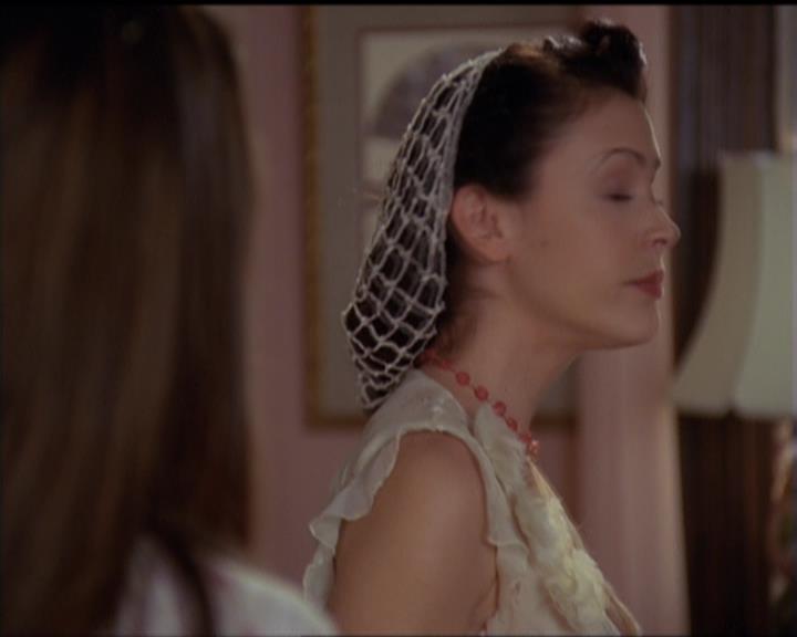 Charmed-Online-dot-518CatHouse0401.jpg Charmed-Online-dot-518CatHouse0401.jpg