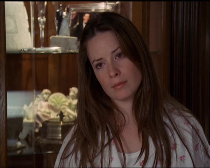 Charmed-Online-dot-518CatHouse0405.jpg Charmed-Online-dot-518CatHouse0405.jpg