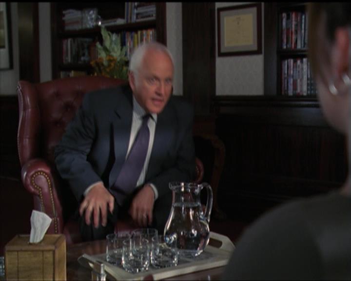 Charmed-Online-dot-518CatHouse0622.jpg Charmed-Online-dot-518CatHouse0622.jpg