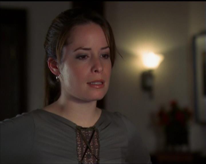 Charmed-Online-dot-518CatHouse0643.jpg Charmed-Online-dot-518CatHouse0643.jpg