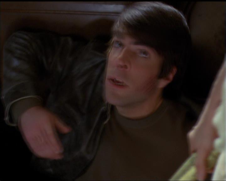 Charmed-Online-dot-518CatHouse0675.jpg Charmed-Online-dot-518CatHouse0675.jpg