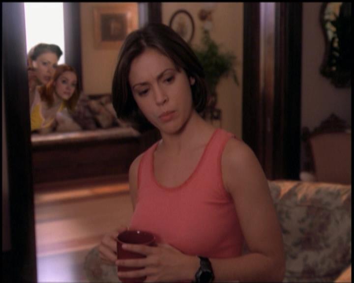 Charmed-Online-dot-518CatHouse0788.jpg Charmed-Online-dot-518CatHouse0788.jpg