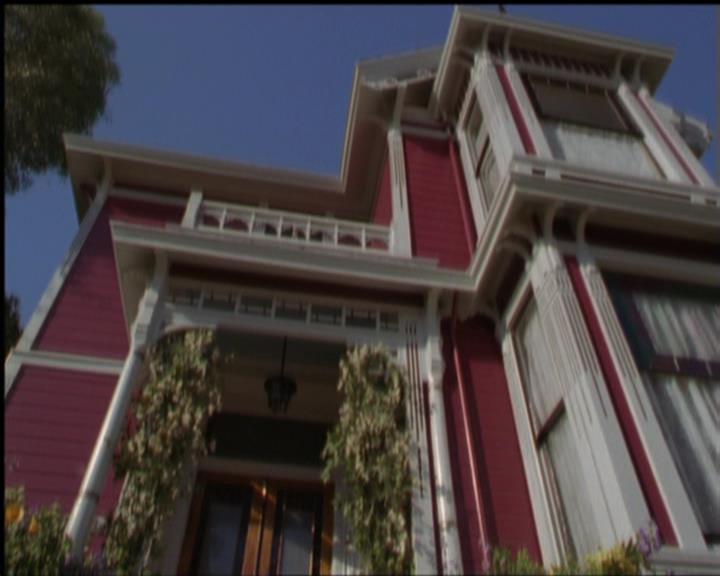 Charmed-Online-dot-518CatHouse0799.jpg Charmed-Online-dot-518CatHouse0799.jpg