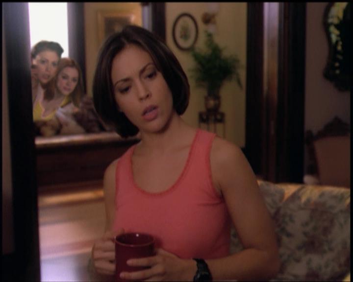 Charmed-Online-dot-518CatHouse0802.jpg Charmed-Online-dot-518CatHouse0802.jpg