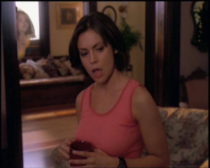 Charmed-Online-dot-518CatHouse0806.jpg Charmed-Online-dot-518CatHouse0806.jpg