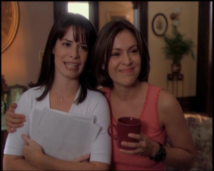 Charmed-Online-dot-518CatHouse0834.jpg Charmed-Online-dot-518CatHouse0834.jpg