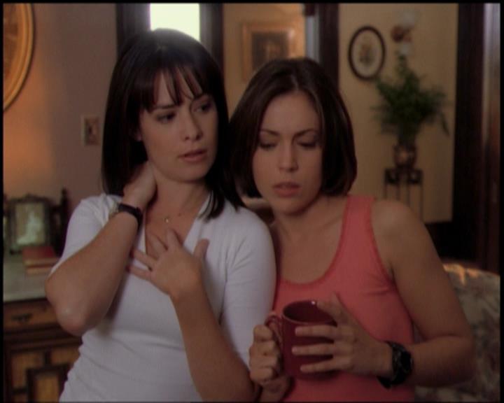 Charmed-Online-dot-518CatHouse0858.jpg Charmed-Online-dot-518CatHouse0858.jpg