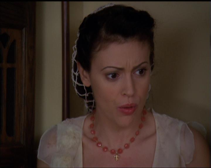 Charmed-Online-dot-518CatHouse0868.jpg Charmed-Online-dot-518CatHouse0868.jpg