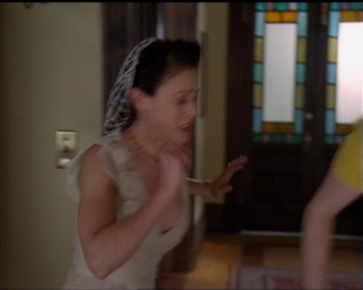 Charmed-Online-dot-518CatHouse0877.jpg Charmed-Online-dot-518CatHouse0877.jpg