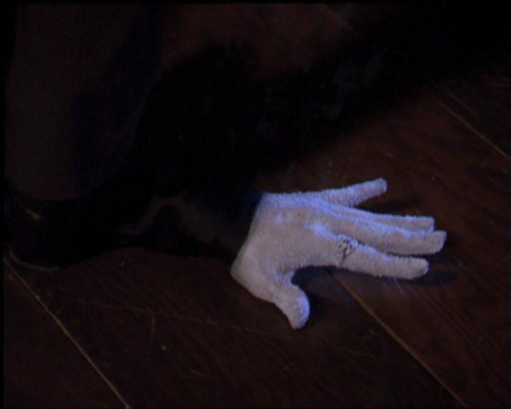 Charmed-Online-dot-518CatHouse0962.jpg Charmed-Online-dot-518CatHouse0962.jpg