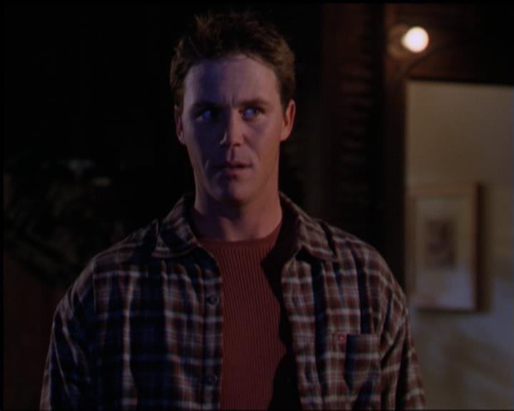 Charmed-Online-dot-518CatHouse0980.jpg Charmed-Online-dot-518CatHouse0980.jpg