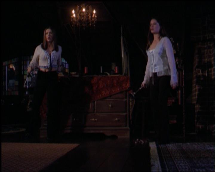 Charmed-Online-dot-518CatHouse0985.jpg Charmed-Online-dot-518CatHouse0985.jpg