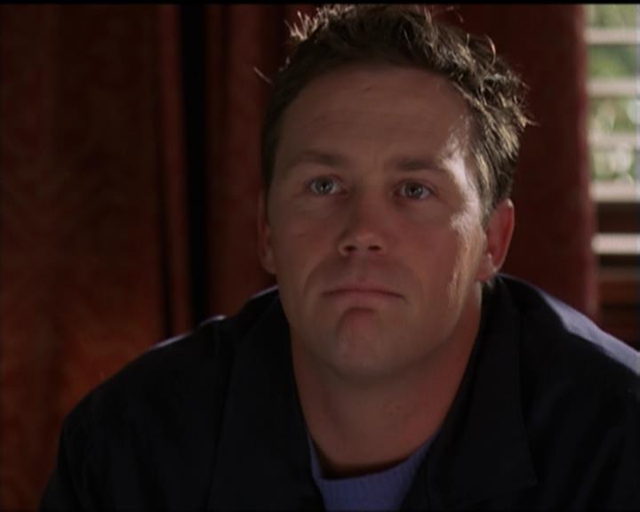 Charmed-Online-dot-518CatHouse1128.jpg Charmed-Online-dot-518CatHouse1128.jpg