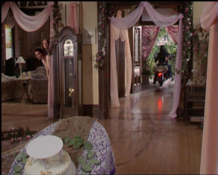 Charmed-Online-dot-518CatHouse1152.jpg Charmed-Online-dot-518CatHouse1152.jpg