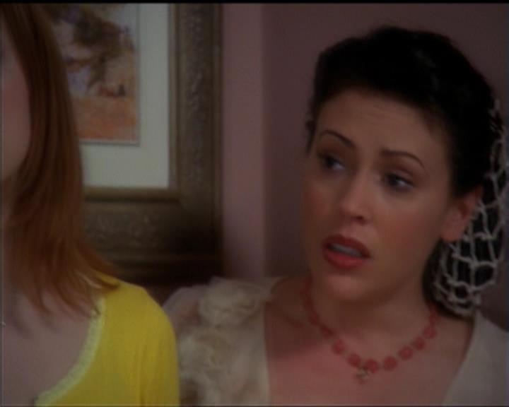 Charmed-Online-dot-518CatHouse1174.jpg Charmed-Online-dot-518CatHouse1174.jpg