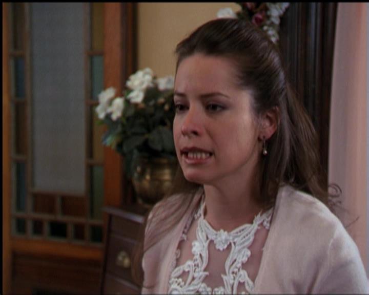 Charmed-Online-dot-518CatHouse1186.jpg Charmed-Online-dot-518CatHouse1186.jpg